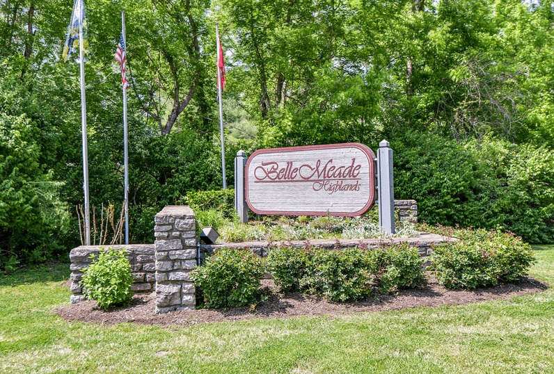 Belle Meade Highlands Condos | 21 Vaughns Gap Nashville TN 37205